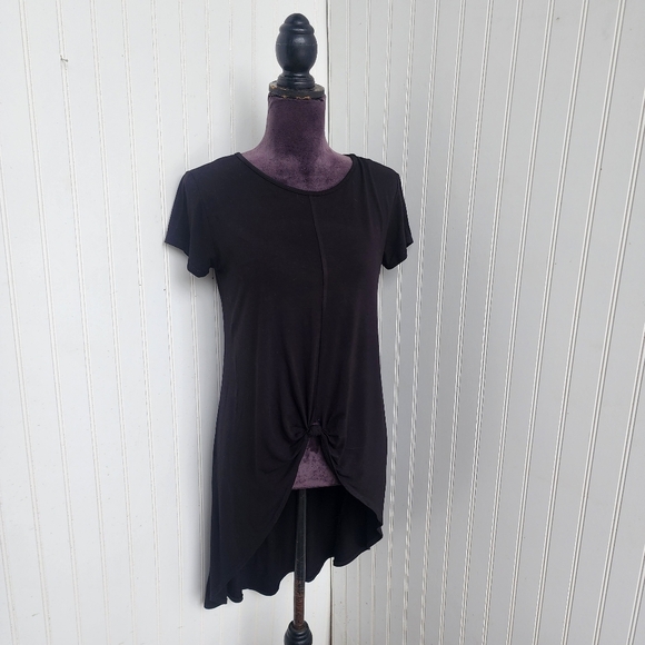 Black Tie Front Short Sleeve Asymmetrical Tunic - Picture 12 of 12